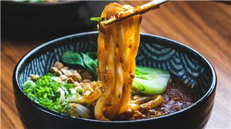 Well-Established Ramen & Sushi Restaurant with Bar for Sale