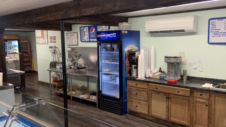Spacious Deli Work Area