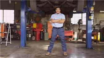 South County Auto Repair Shop - Seller Making 180K Annually!
