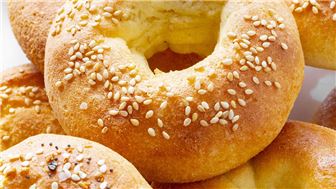 Established Bagel Store in a busy shopping center