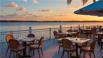 'Old Florida' Waterfront Bar & Grill