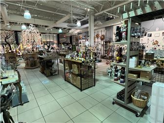 $65,000 NET Home Decor Retail Store in the Mall!!!