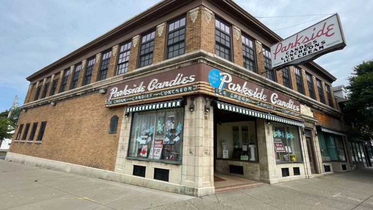 Flagship Store Flagship Store