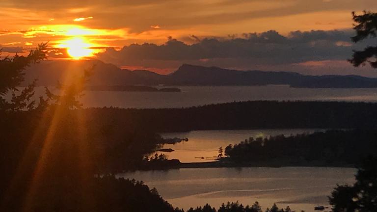 Sunset Island Style