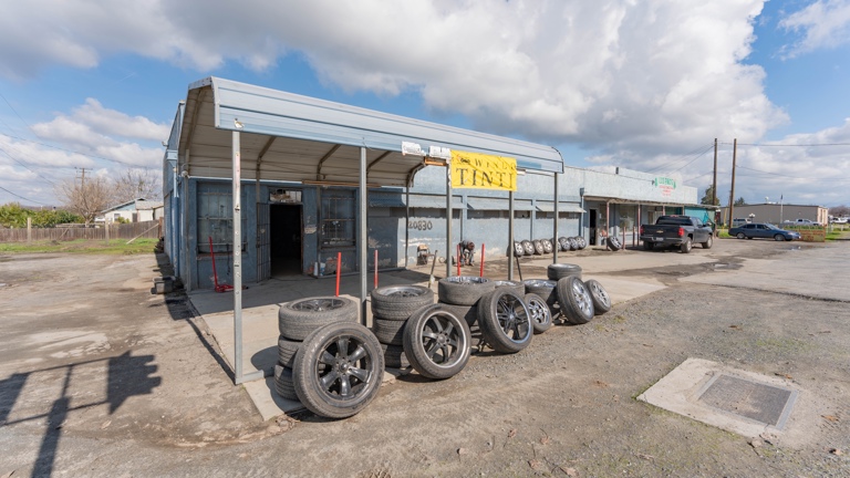 Front Tire Shop