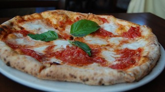 Pizzeria  for sale:  Great location and  fantastic lease !!