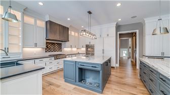 Kitchen And Bath Business In Upscale Area For Sale