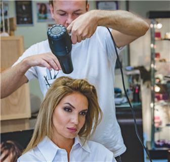 Beautiful all Rental Salon in South Orange County.  Turnkey Operation,