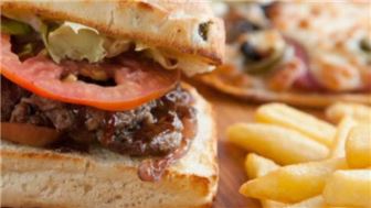 Popular Sandwich and Pizza Shop