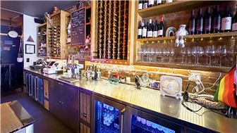 Polk Gulch Wine Bar For Sale