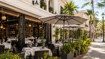 Semi-Absentee Established Casual Dining Restaurant in Sarasota County