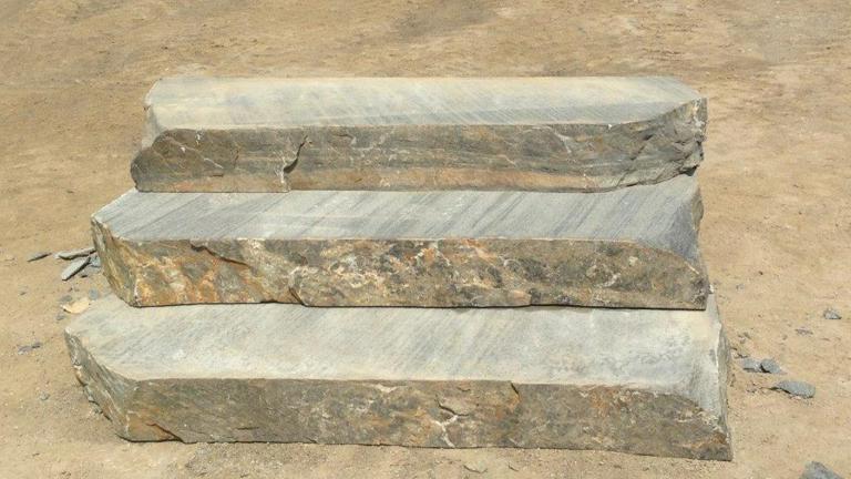 Step stones