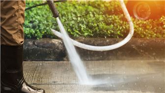 Established 22 year old pressure cleaning company