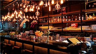 Next Hotspot Opportunity! – High-Energy Bar & Restaurant Space Awaits
