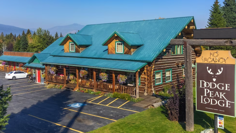 Dodge Peak Lodge
