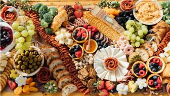 Charcuterie Boards and Boxes