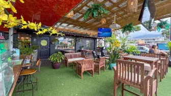 Turnkey Restaurant and Bar Opportunity