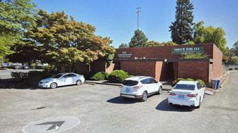 20 Years Established Chiropractic Clinic For Sale
