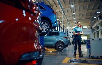 Automotive Repair Shop in a Great Location!