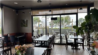 Authentic Thai restaurant for sale in Huntington Beach with patio