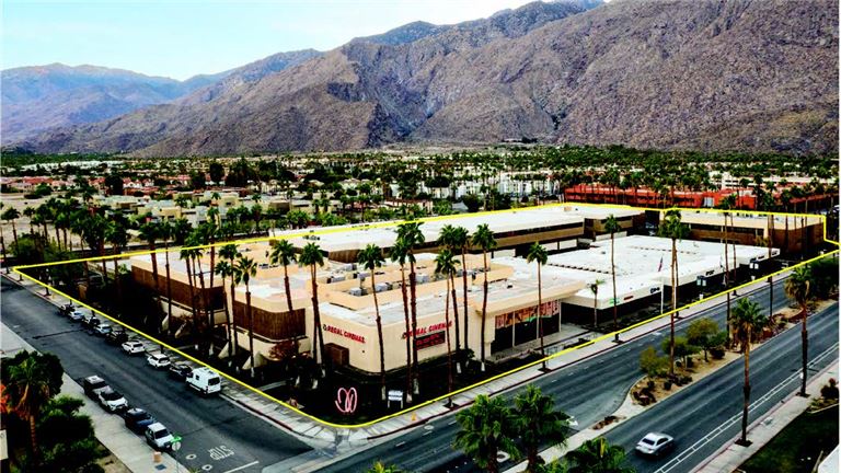 Restaurant Available in Palm Springs