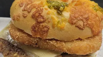 Small-Town / Owner-Operator Friendly  Turnkey Grab-and-Go Restaurant