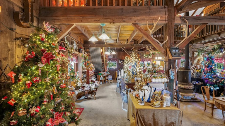 Christmas Shop