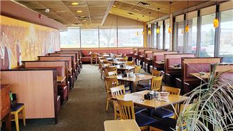 Rochester Restaurant with 135 Seats in Busy Corridor!