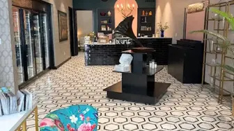 Prime Location Restaurant For Sale