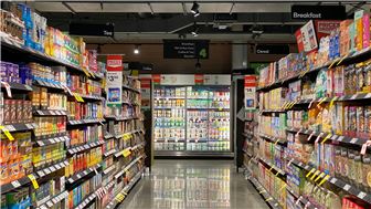 Grocery with property