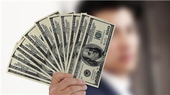 Check-cashing and Financial Services in Miami, FL.