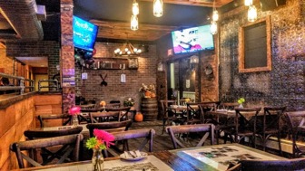 Bar/Restaurant with rental apartments