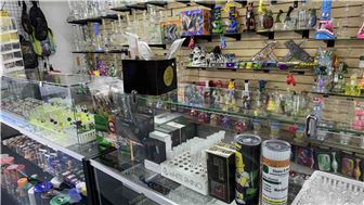 Semi-Absentee Run Smoke Shop in Phoenix w/ Inventory Included!!!
