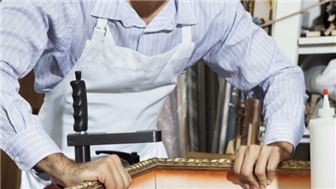 Established Custom Frame Shop with Steady Growth Since 1998