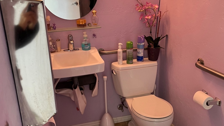 Private restroom 