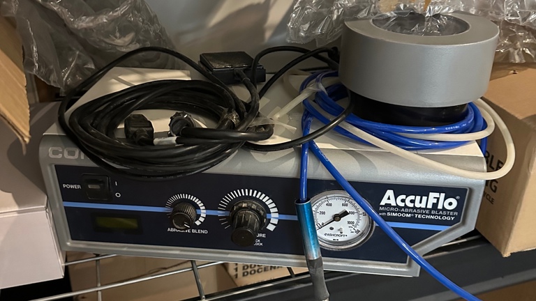 It’s a extra brand new equipment for hand etching 