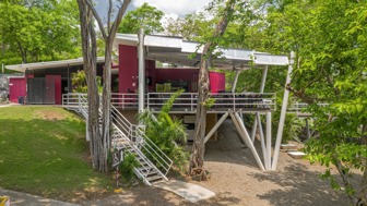 Long Standing Profitable Restaurant and Bar in Red Hot Papagayo Regio