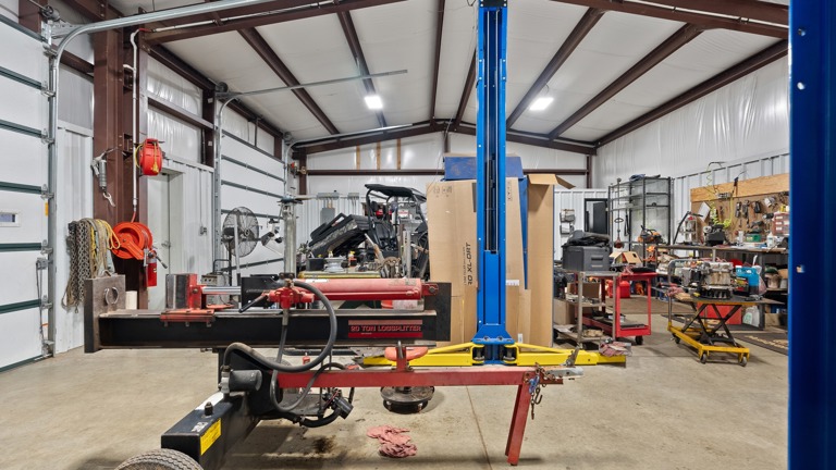 1300+ SF Shop/Work Area