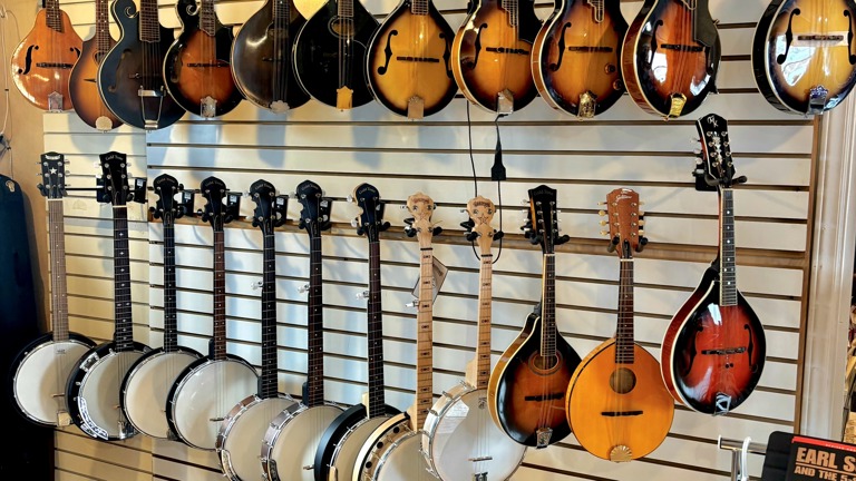 Mandolins & Banjos