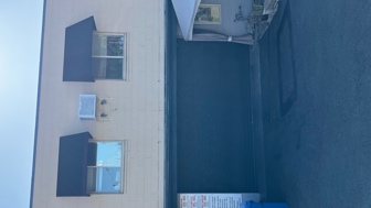 listing-image