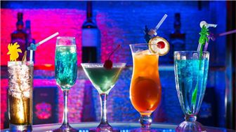 Newly Renovated Local Lounge/Bar With Kitchen (#22679)