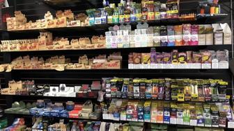 Established Operating Turnkey Smoke Vape Shop within City