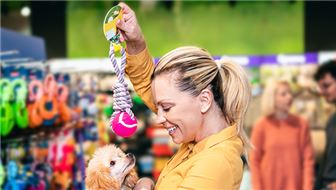 National Retailer of Pet Food Supplies and Grooming in Cleveland OH