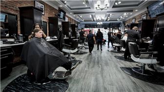 Cozy Established Barber Shop on main road!