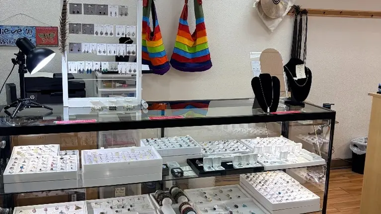 lighted jewelry case