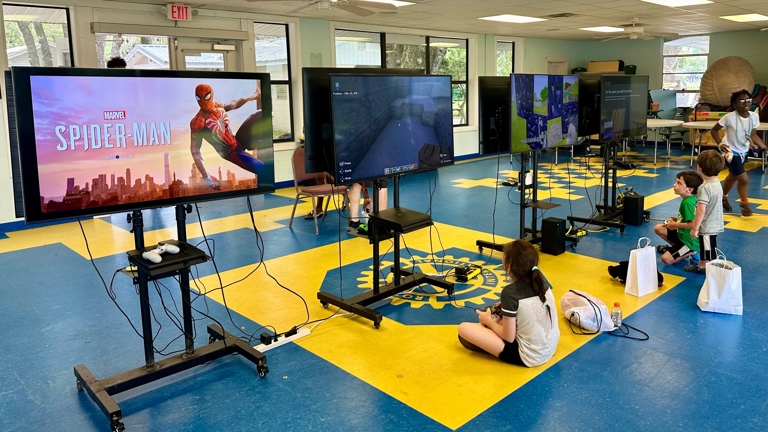 Gamer Towers inside