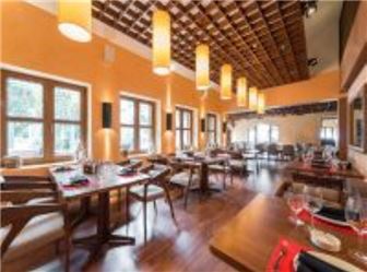 Italian Restaurant- Prime Location, Raving Reviews