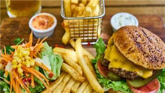 Iconic 20+ Year-Old Diner – A Proven Cash Cow Opportunity!