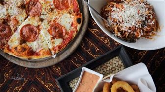 Italian Pizzeria Restaurant Across from Ocean