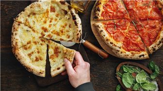 50 + Year Established Pizzeria/ Italian Restaurant For Sale